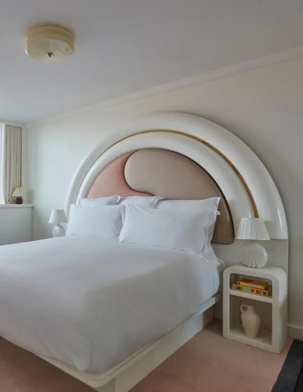 Dynasty Suite @ Sea Containers London