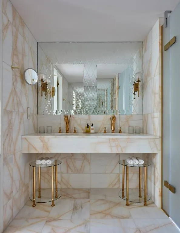 Dynasty Suite @ Sea Containers London