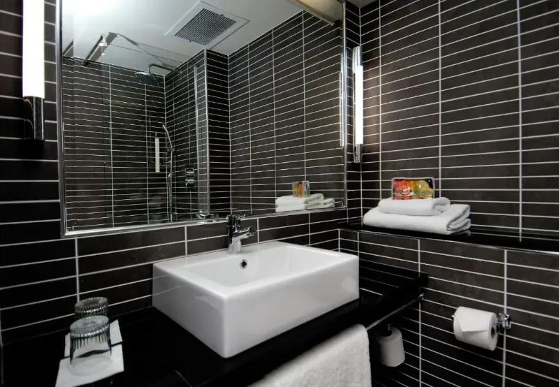 Penta Standard Room @ Pentahotel Reading