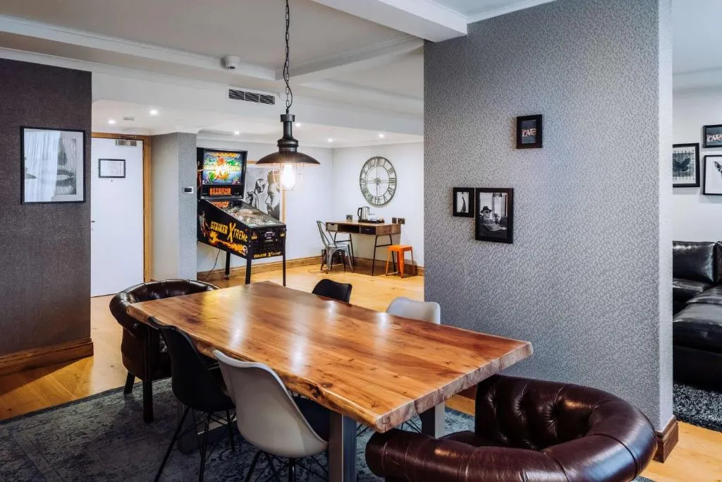 Penta Junior Suite @ Pentahotel Reading