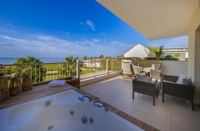 Jacuzzi Suite @ TUI Blue Barut And z   All Inclusive   Adults Only