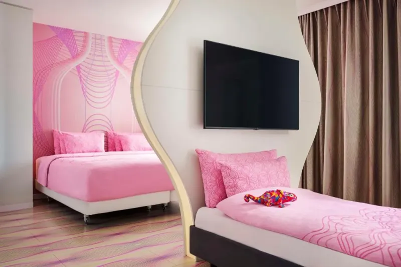 nhow Friends and Family Room with River View @ nhow Berlin