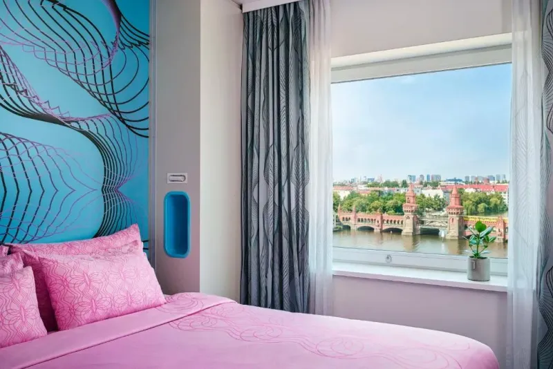 Nhow Junior Suite with River View @ nhow Berlin