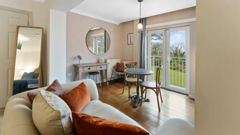 Connecting Sea View Studio Apartments @ The Rosevine