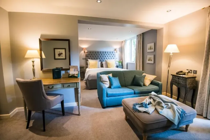 Executive Suite @ Holdsworth House Hotel