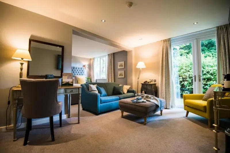 Executive Suite @ Holdsworth House Hotel