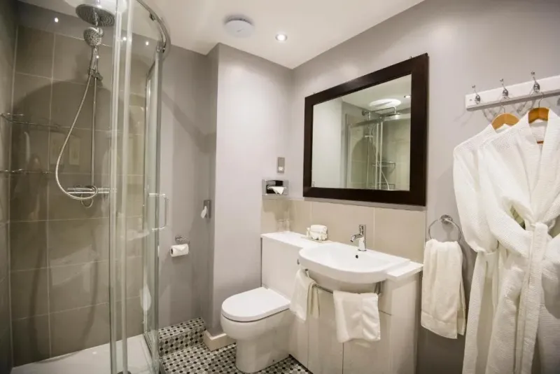 Executive Suite @ Holdsworth House Hotel