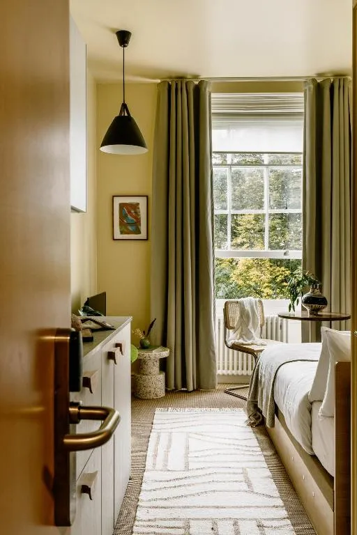 Classic Studio @ Mason  amp  Fifth  Primrose Hill