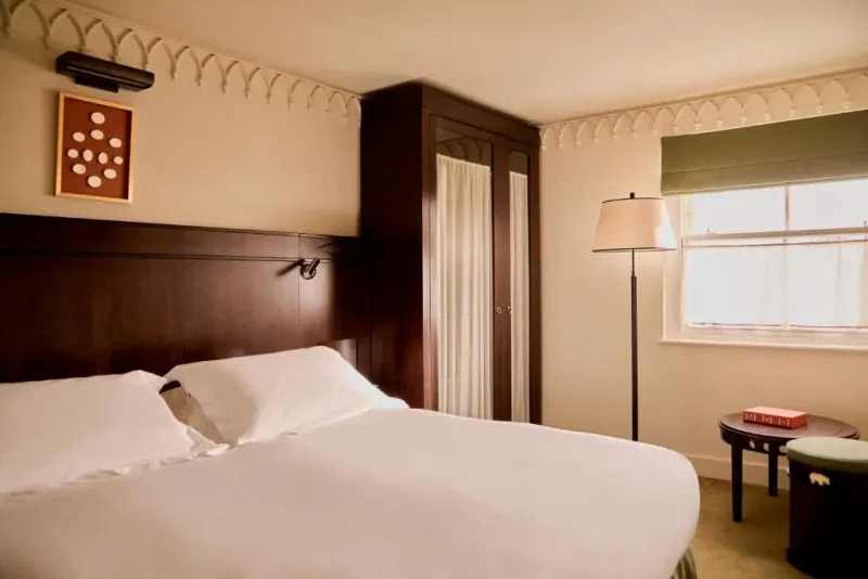 Superior Double Room @ Grand Hotel Bellevue London