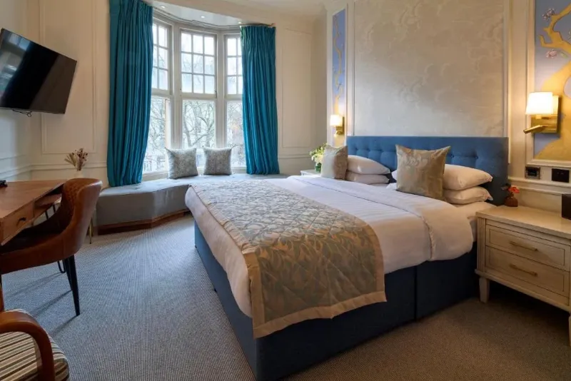 Club Double Room @ Sloane Square Hotel
