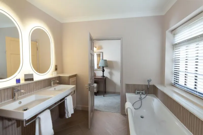 Suite @ Foxhills Country Club and Resort