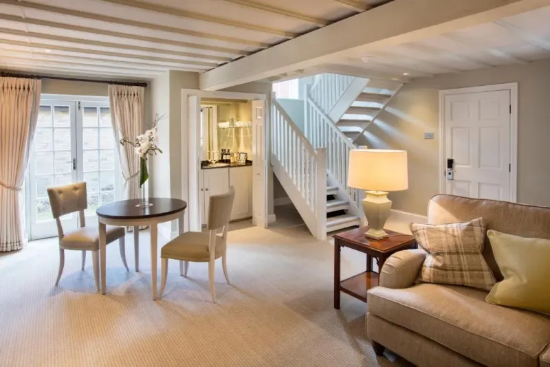 Deluxe Suite @ Foxhills Country Club and Resort