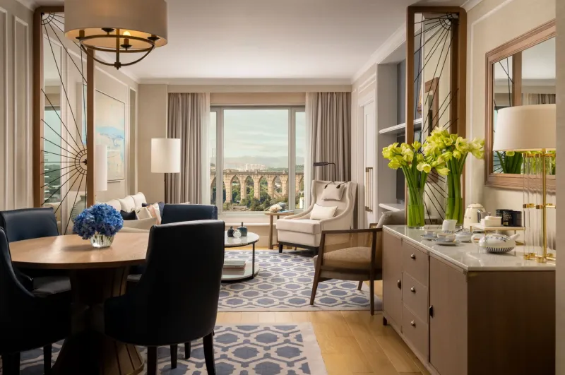 Maritime Suite living room