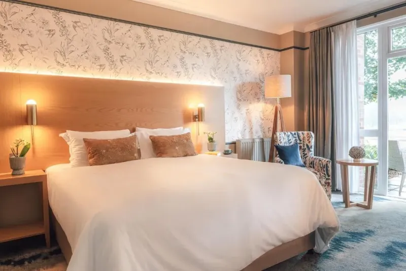 Signature Superior King Room @ The Belfry Hotel  amp  Resort