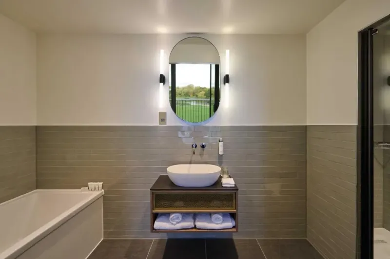 Brabazon House Suite @ The Belfry Hotel  amp  Resort