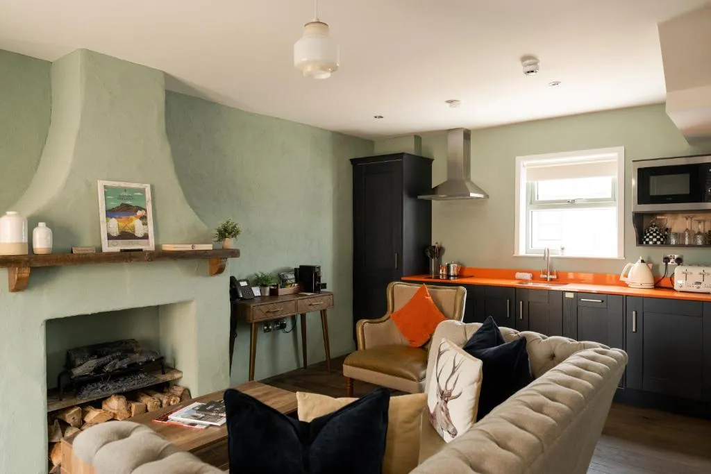 One Bedroom Cottage Suite   1 King or 2 Single Beds @ Galgorm Resort