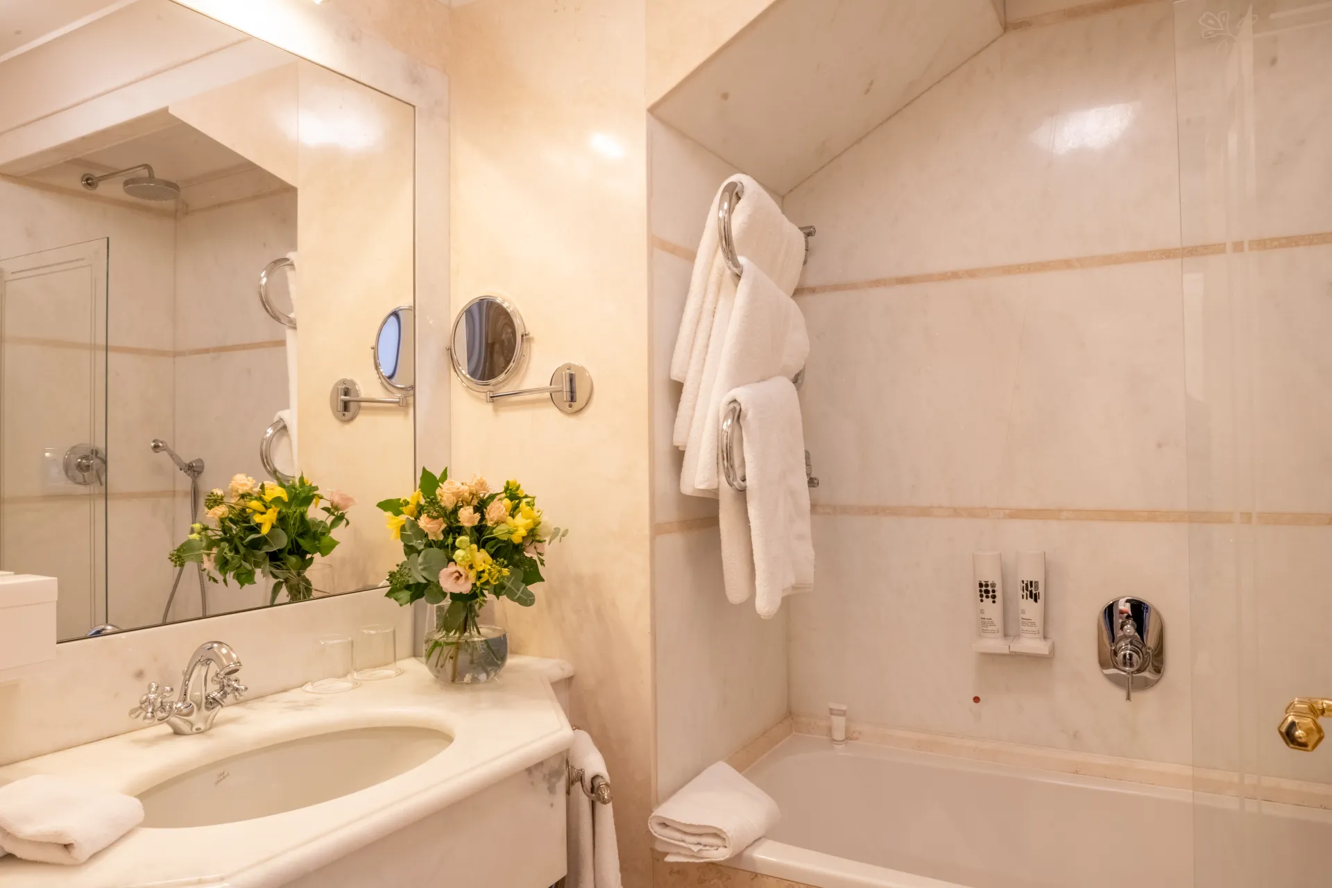Heritage Suite @ Grand Hotel Continental Siena   Starhotels Collezione