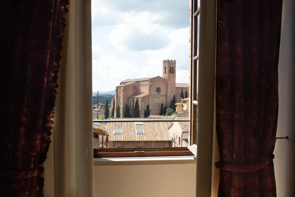 Deluxe Double or Twin Room with View @ Grand Hotel Continental Siena   Starhotels Collezione