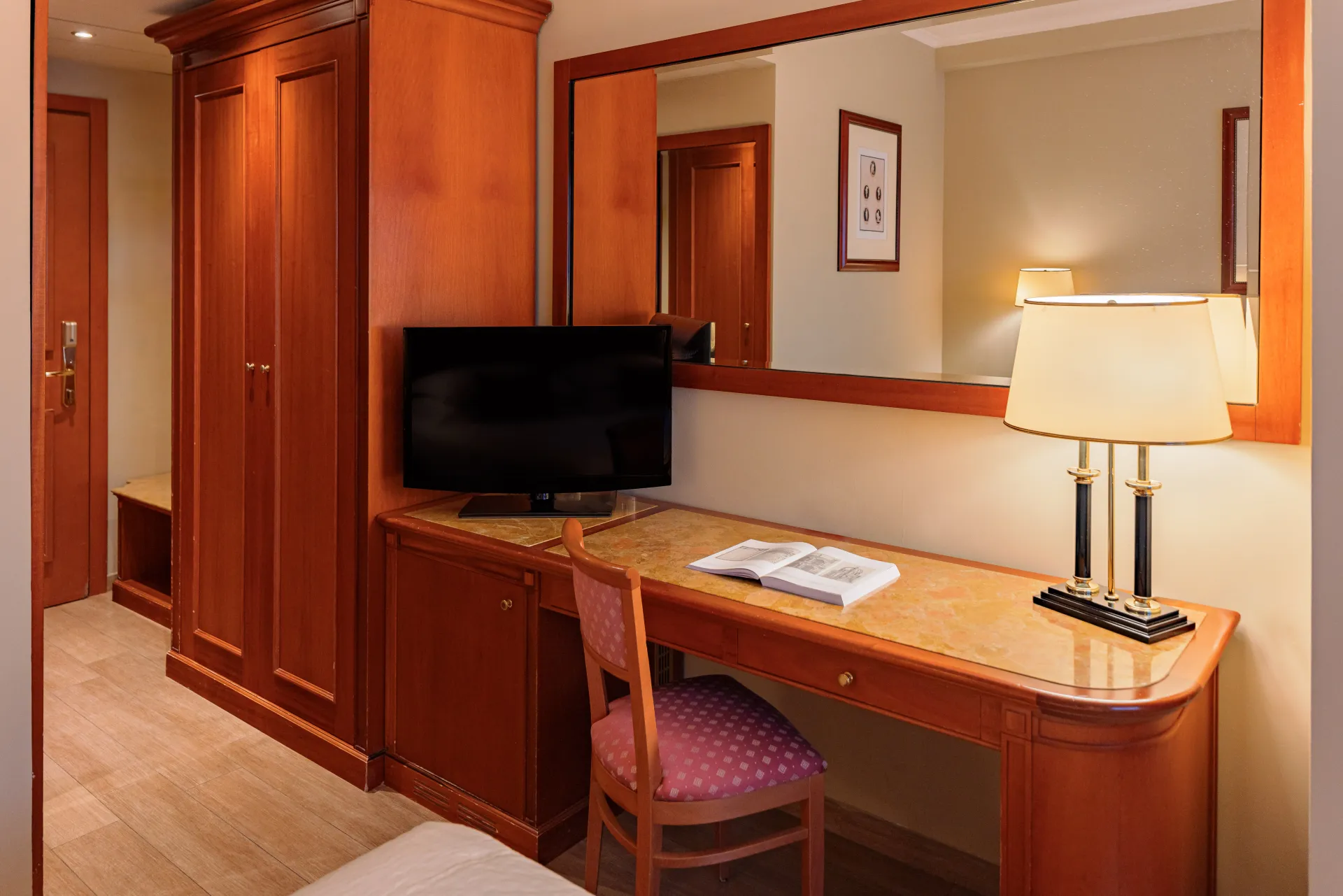 Classic Double Room @ Starhotels Michelangelo Rome