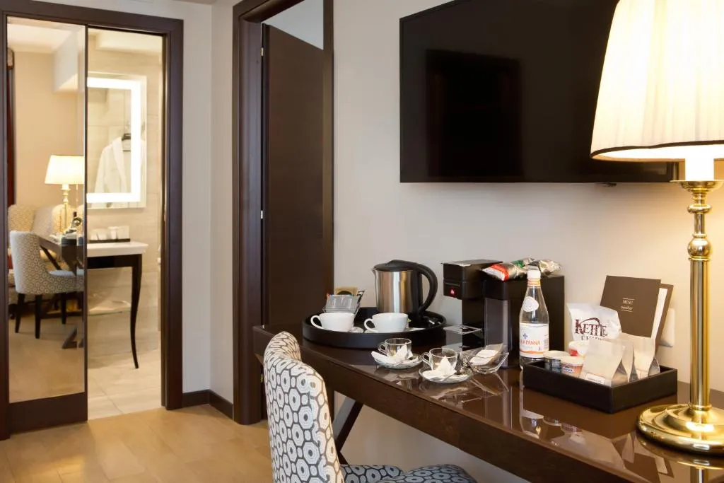Suite @ Starhotels Michelangelo Rome