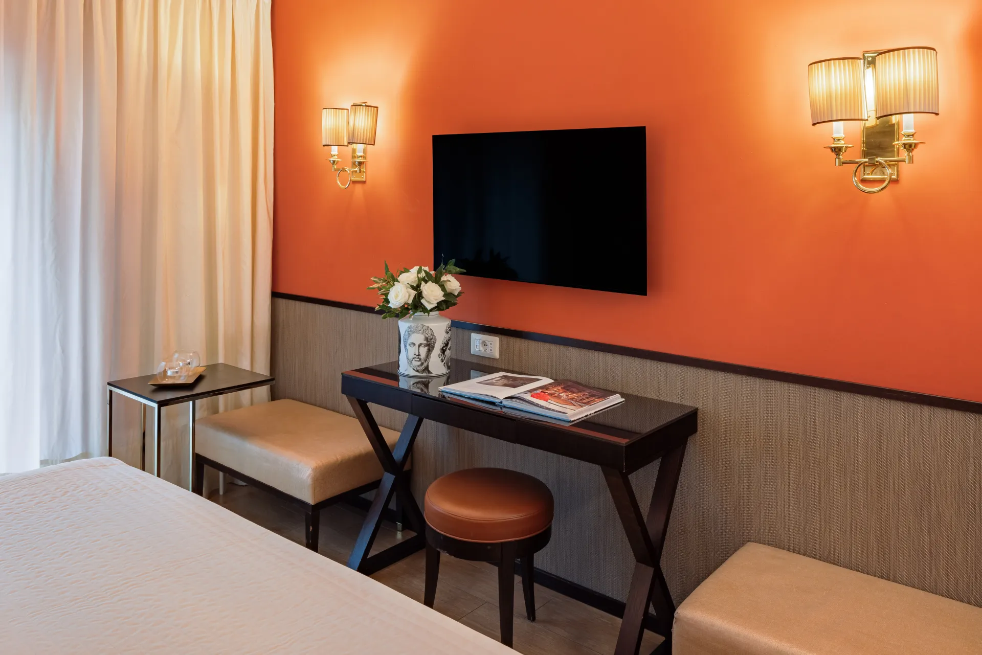 Deluxe Double or Twin Room with Balcony @ Starhotels Michelangelo Rome
