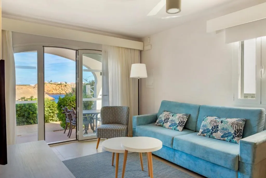 Two Bedroom Apartment @ White Sands Beach Club