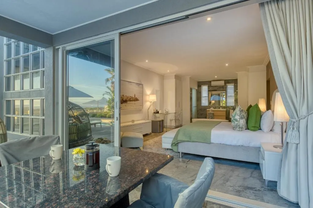 Pool View Room  @ Atlantic Palms