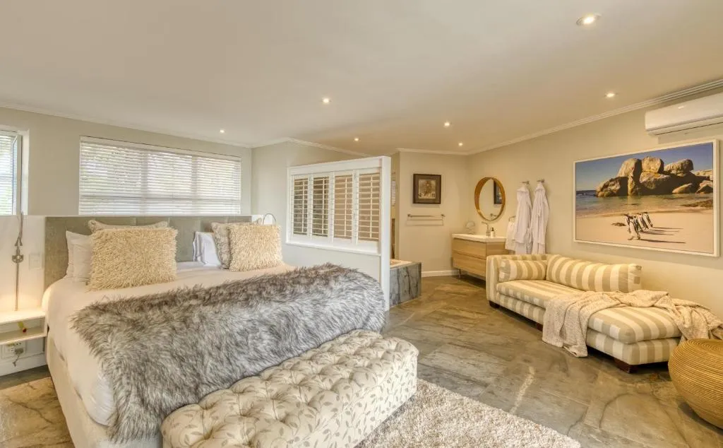 Pool View Room  @ Atlantic Palms