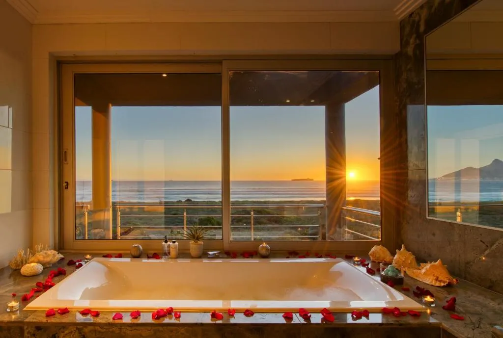 Panoramic Ocean View Suite @ Atlantic Palms