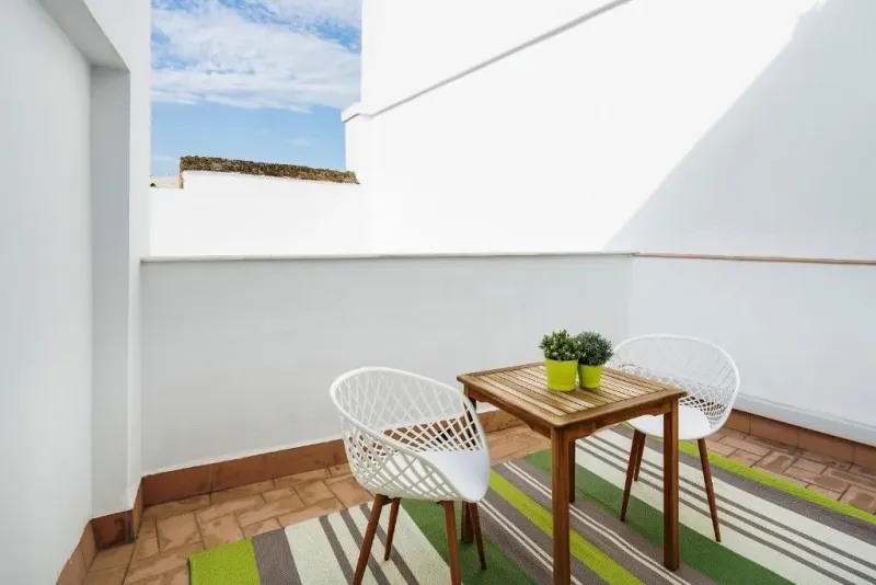 FAMILIAR ESSENCE  @ Vincci La Rabida